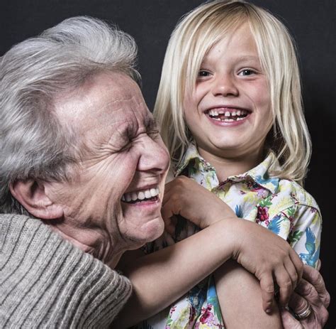 oma enkel xxx|Oma macht Enkel glücklich